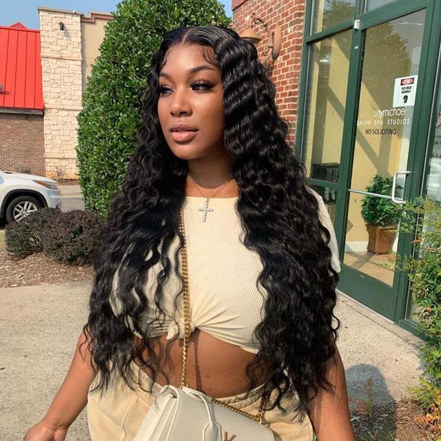 Human Hair Wet And Wavy Bundles with Closure